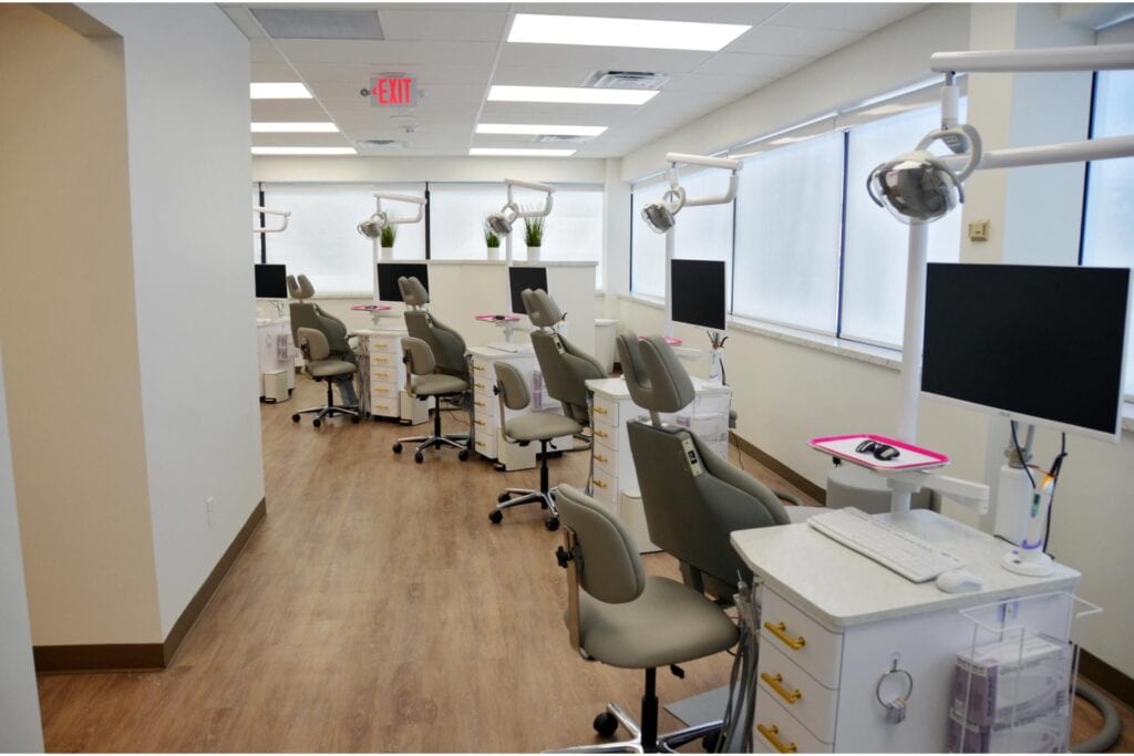 Otto Ortho - Creve Coeur Interior Exam Chairs 3